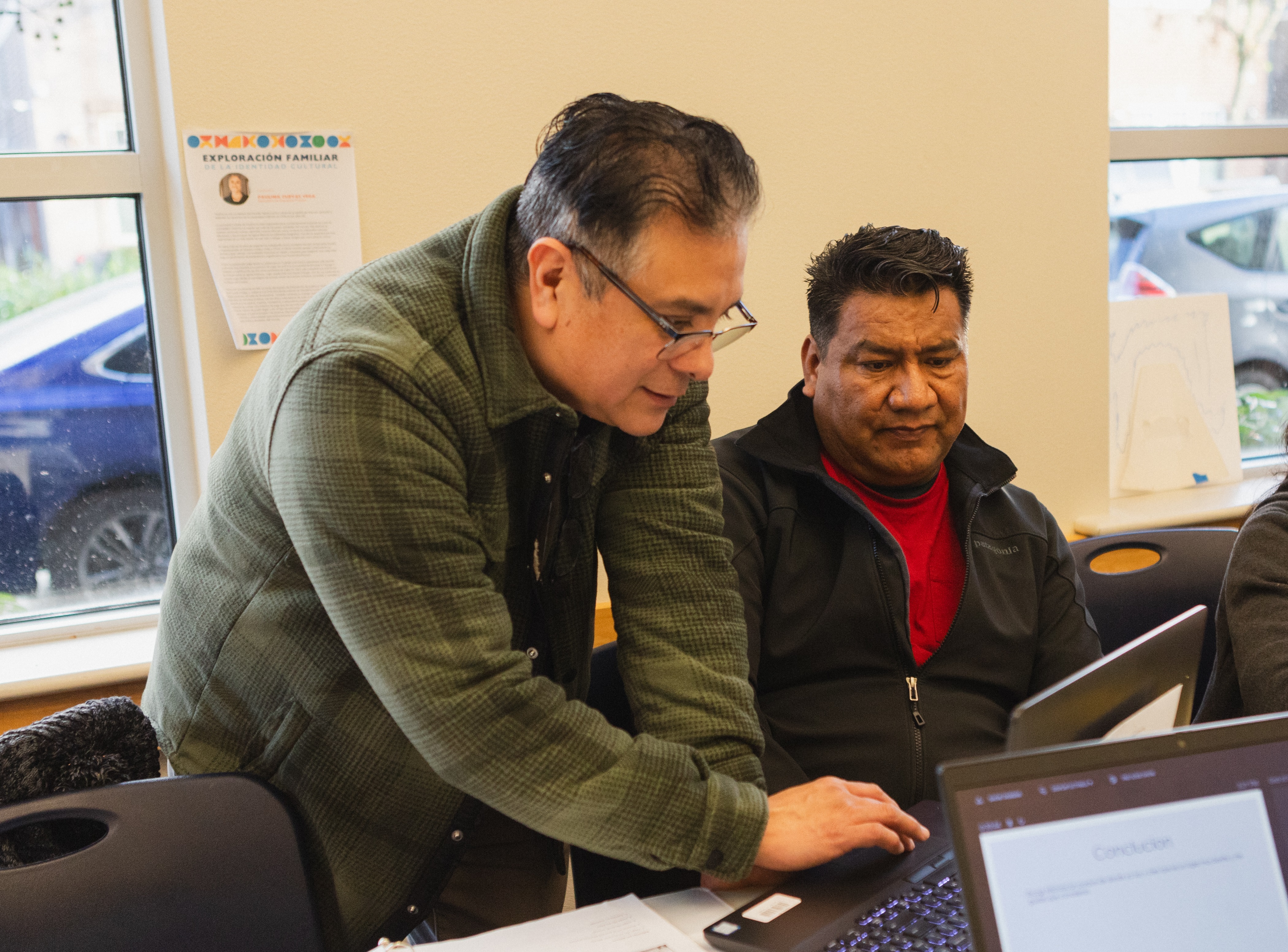 New funding from Carnegie Corporation of New York will help the Library work with partners to almost double programs such as this computer class offered by Villa Comunitaria last fall.